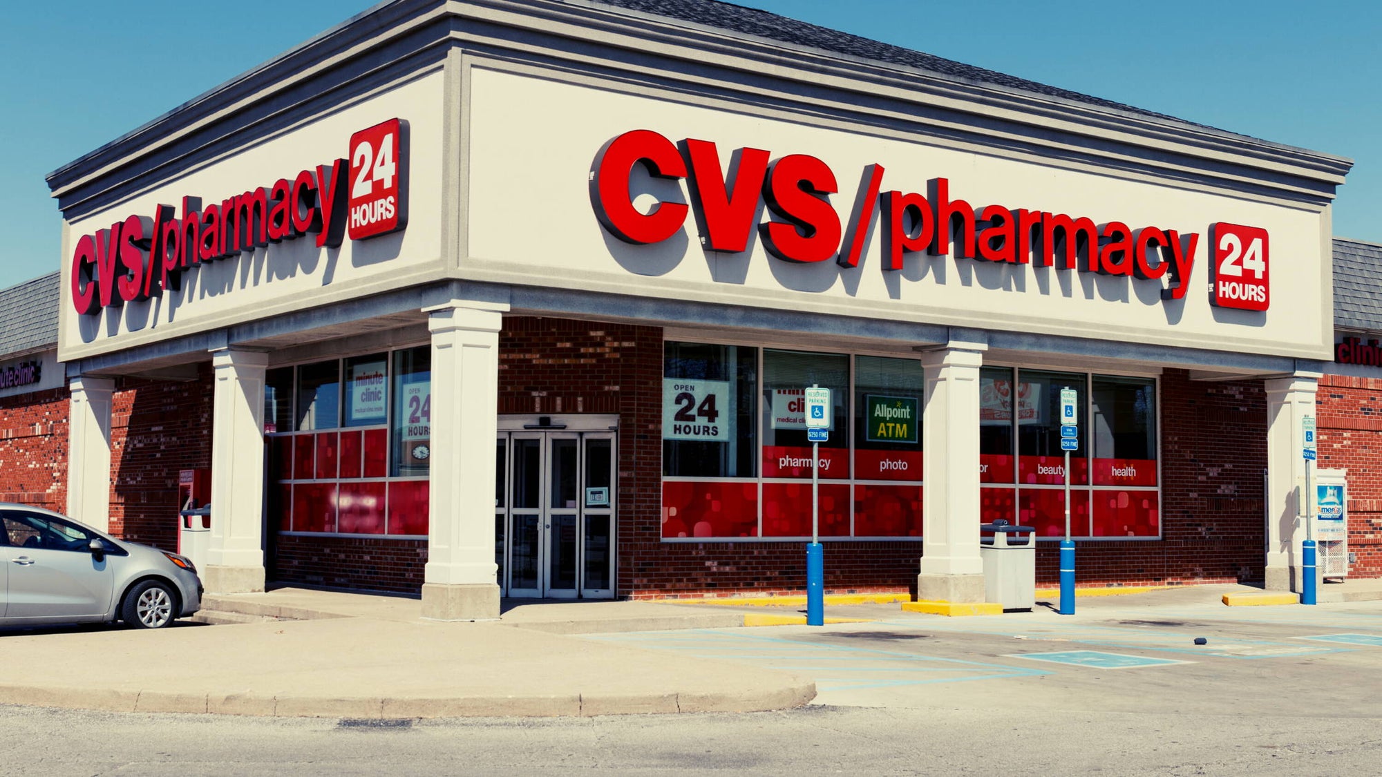 CVS, Walgreens to Implement Time Delay Pharmacy Safes in All Locations