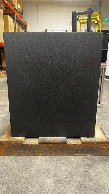 View of the left side of the safe. 