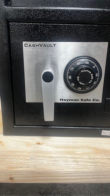 Close-up view of the dial lock and the handle. 