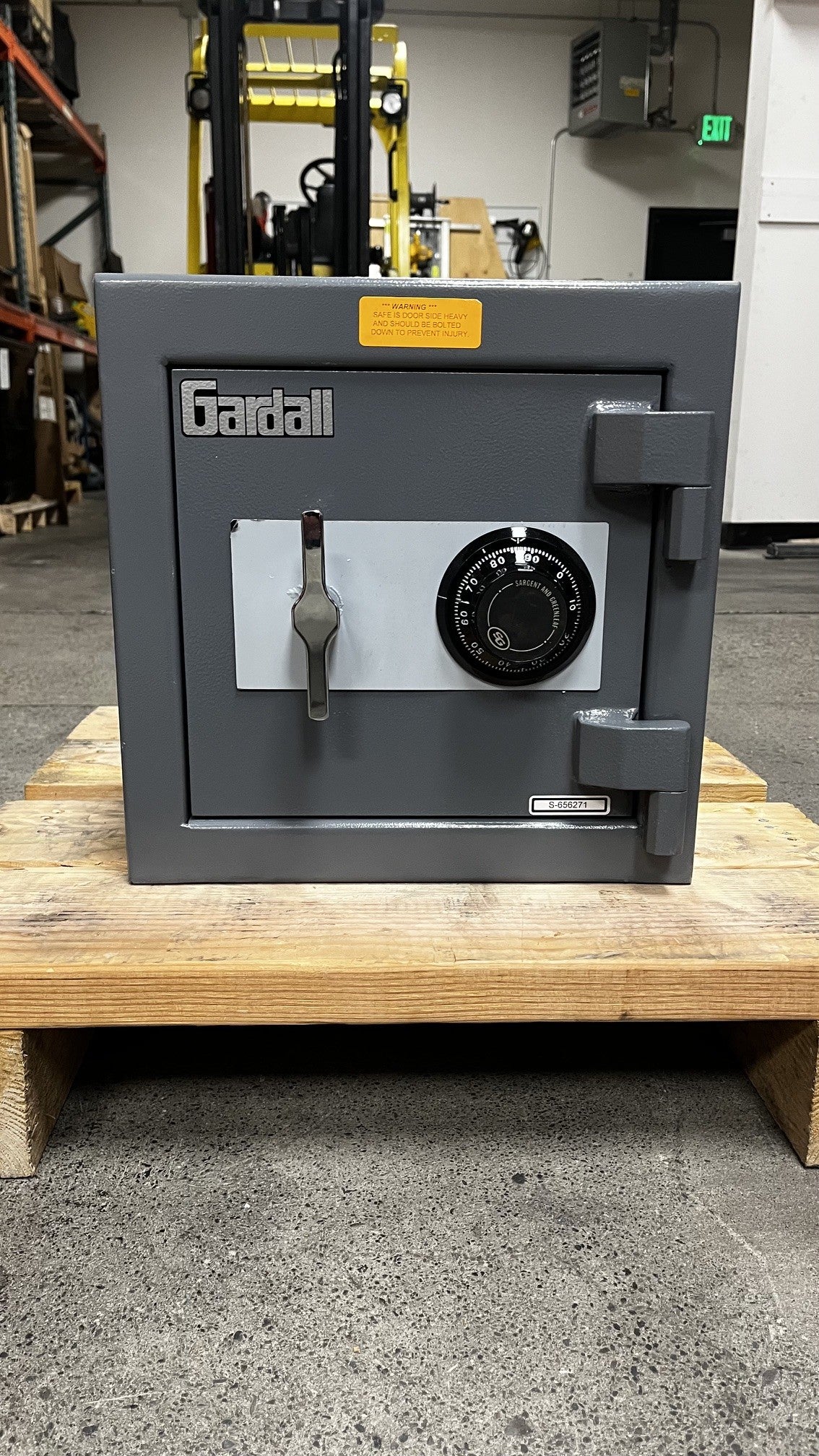 Front view of the safe. It comes with an S&G dial lock. 
