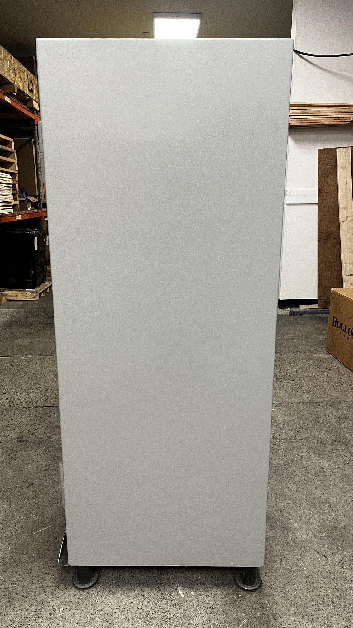 View of the right side of the safe. 
