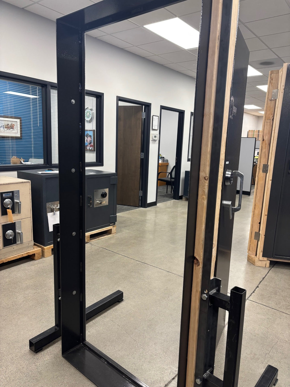 Ironman 8036 Residential Vault Door Display Model Frame and opening