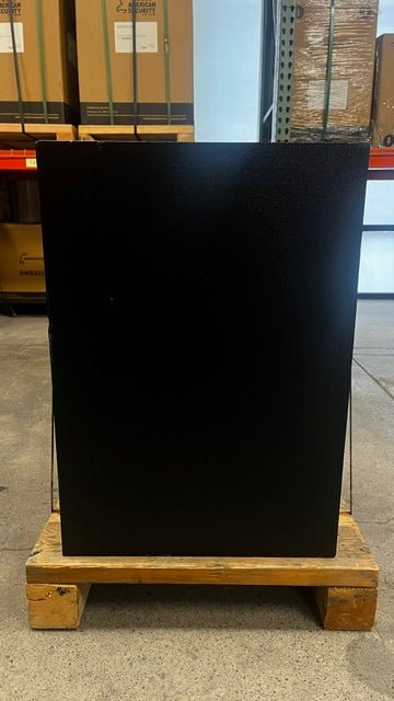 Back side view of the safe.