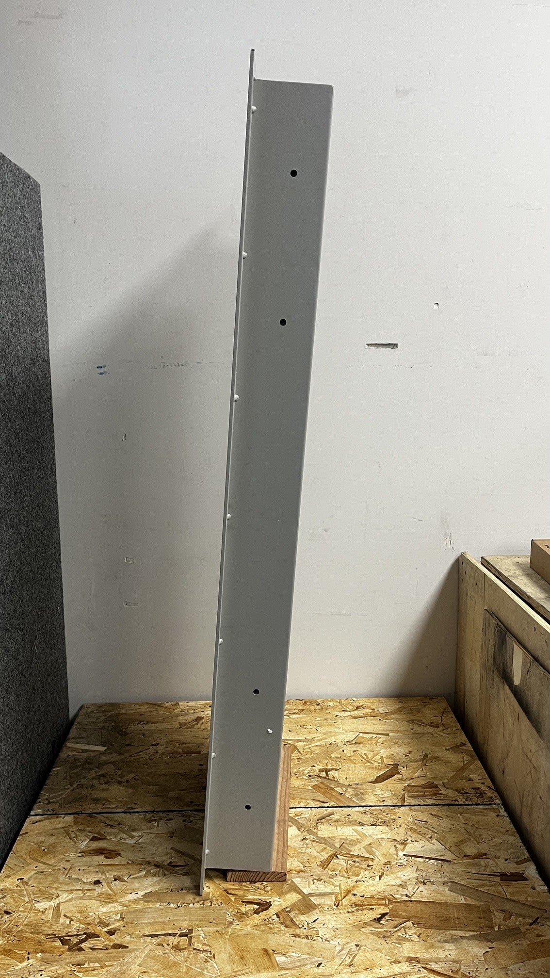 View of the right side of the safe. 