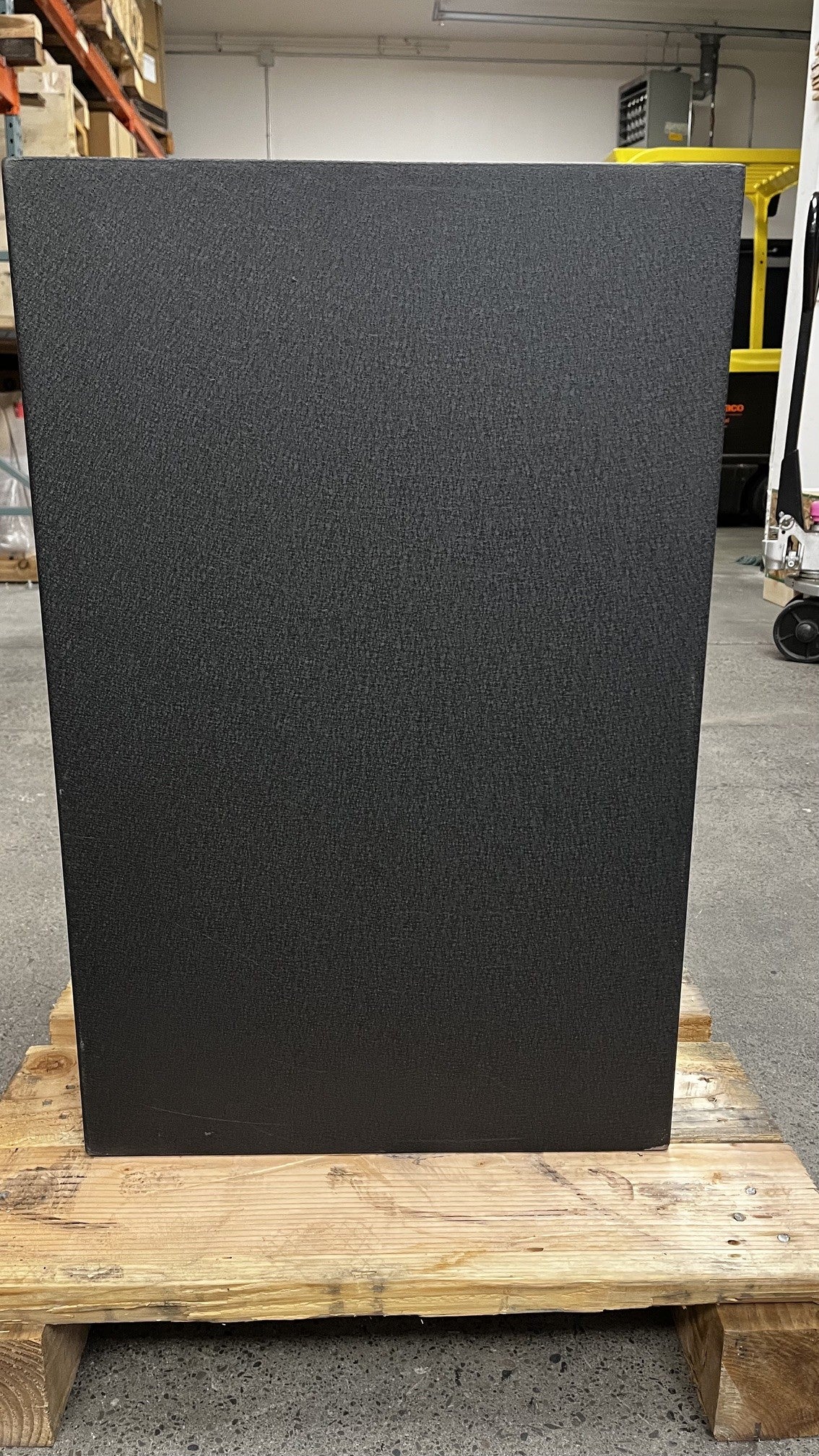 View of the back of the safe. 