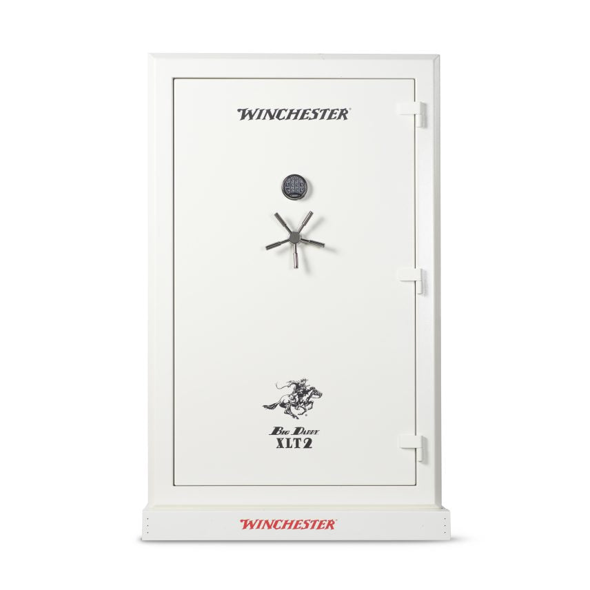 Winchester Big Daddy XLT Heritage White closed, straight-on view of the white powder-coat body with chrome hardware