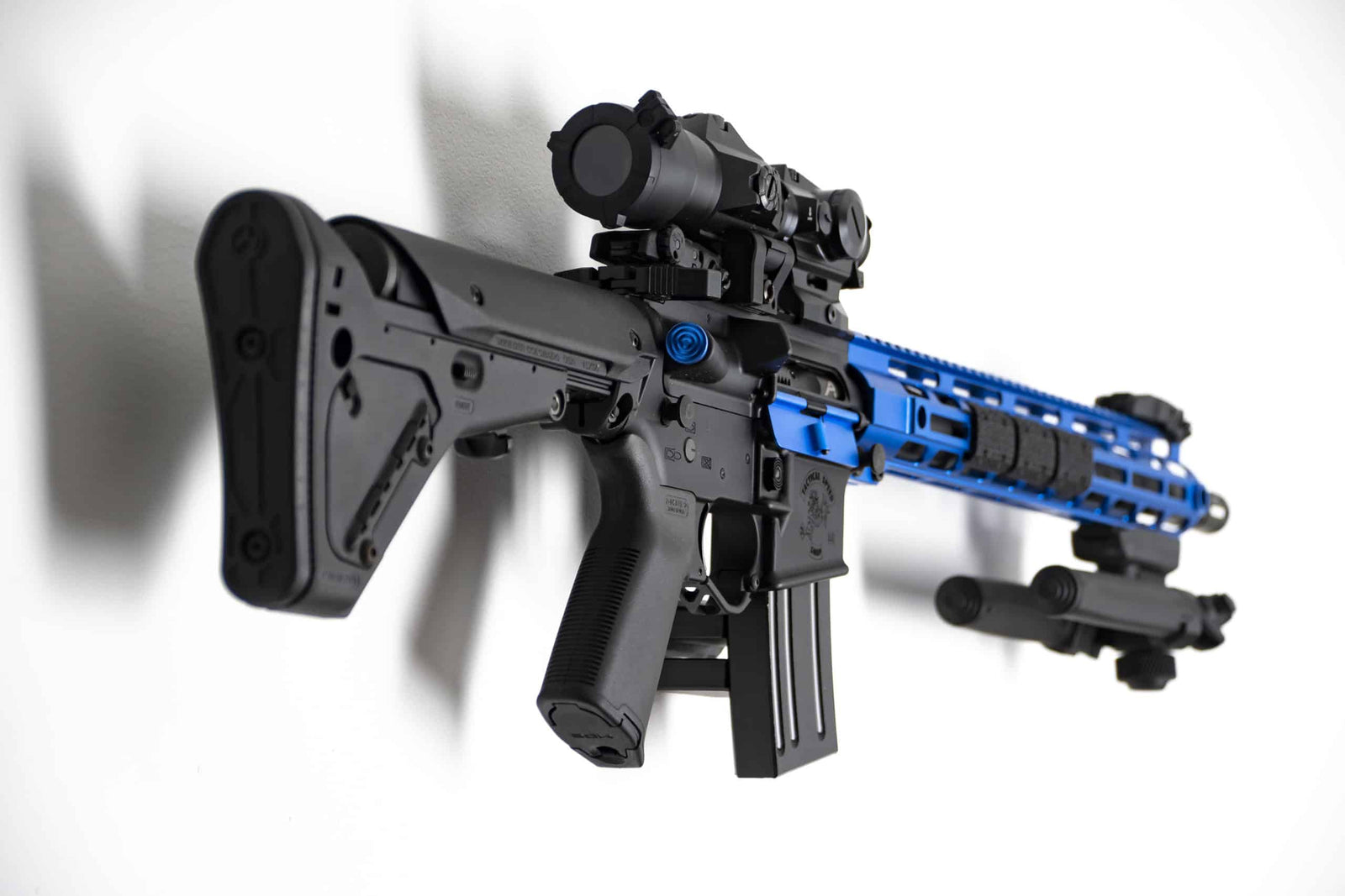 Tactical Walls Rifle Hanger