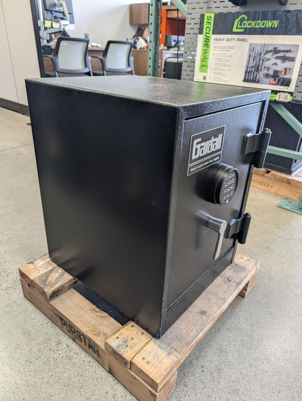 side view of the front side of the safe.