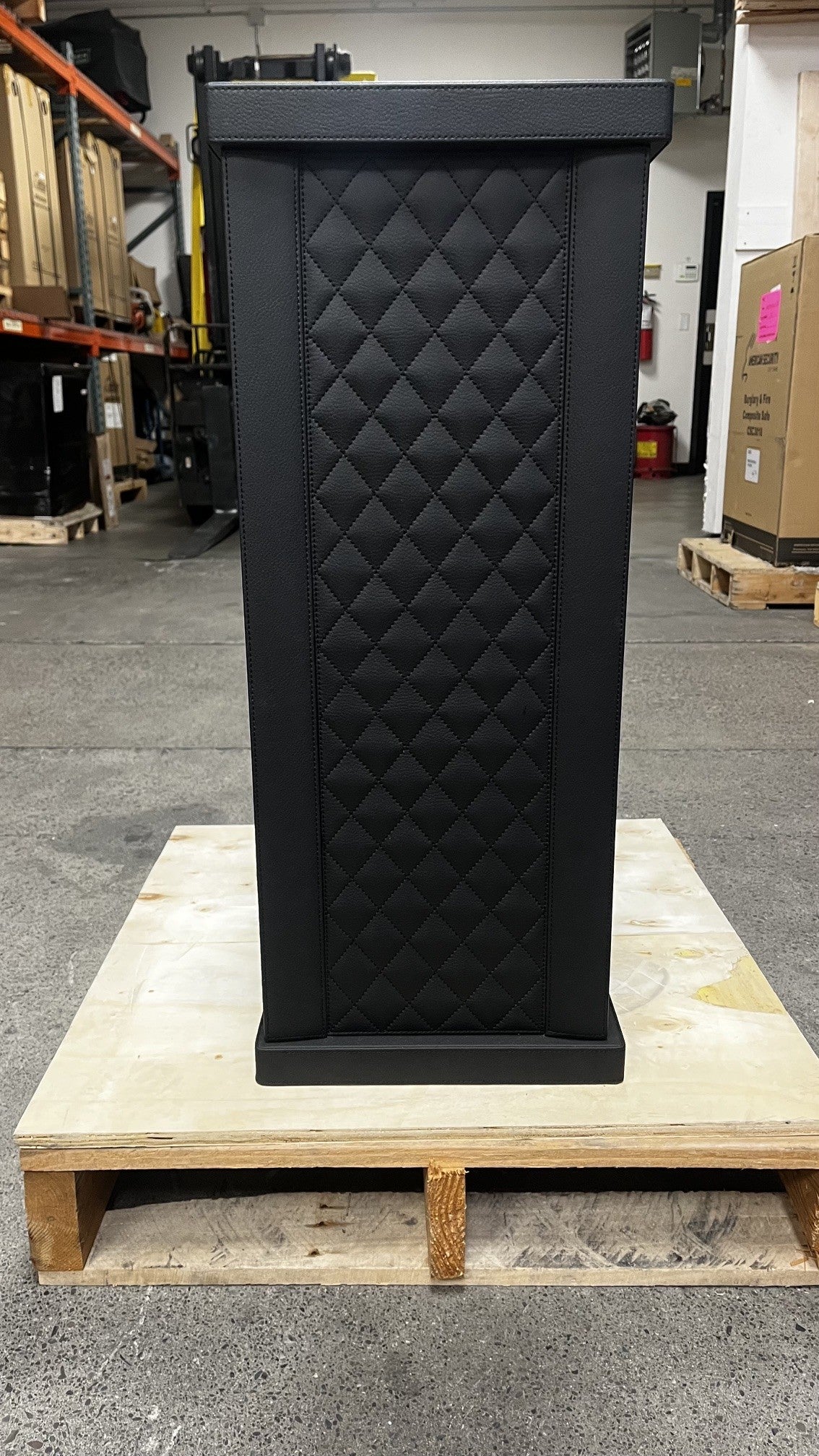 View of the left side of the safe. 