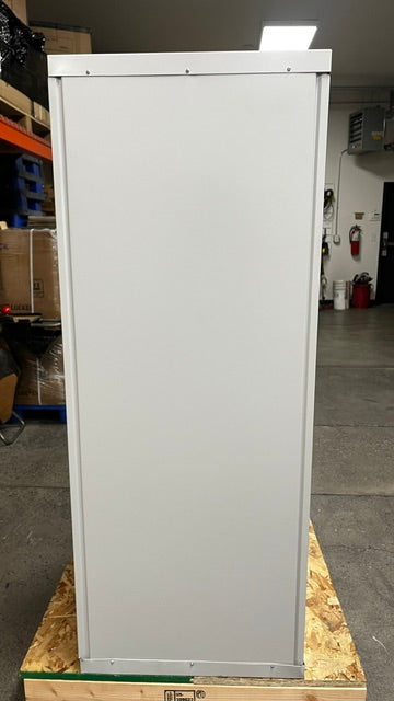 View of the back of the safe. 