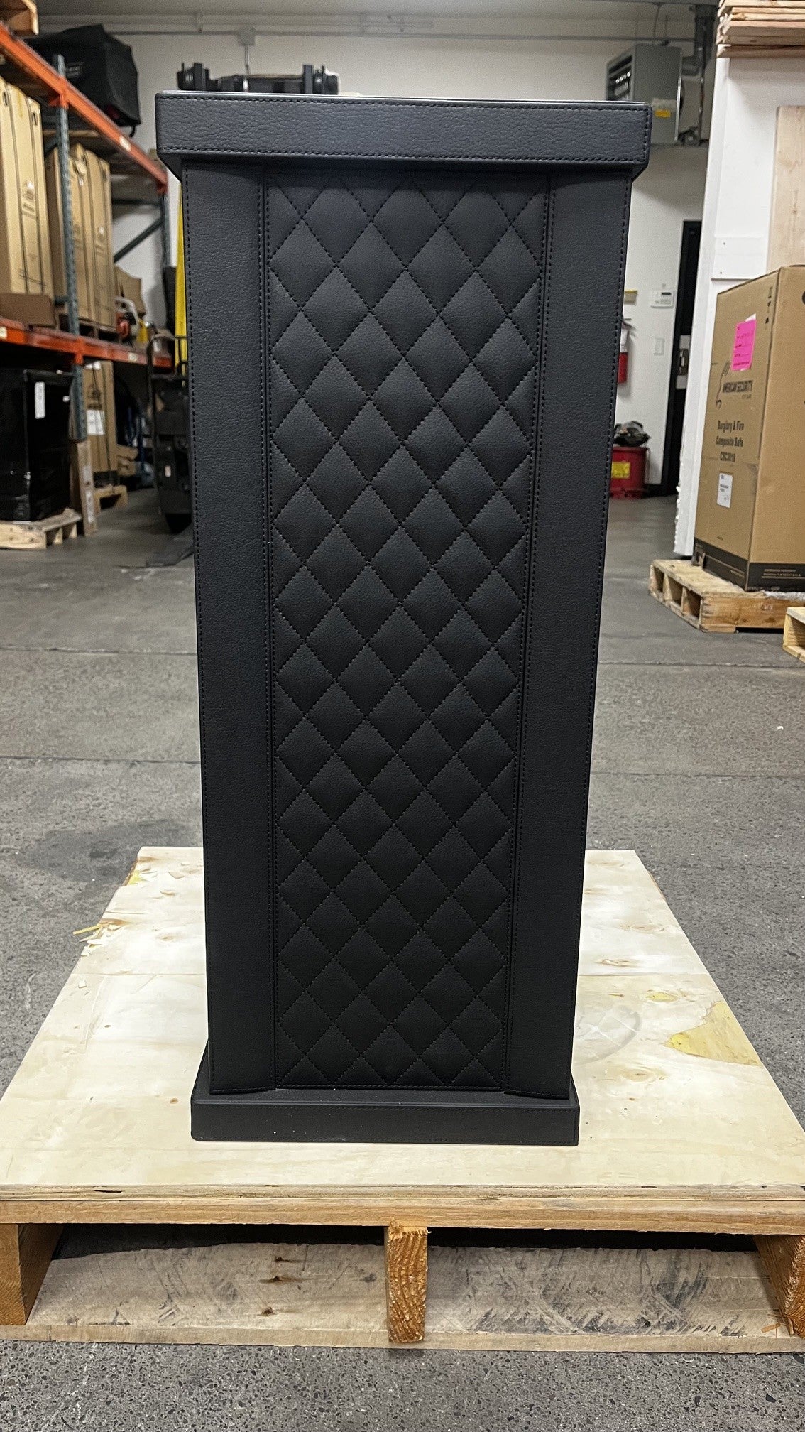 View of the right side of the safe. 