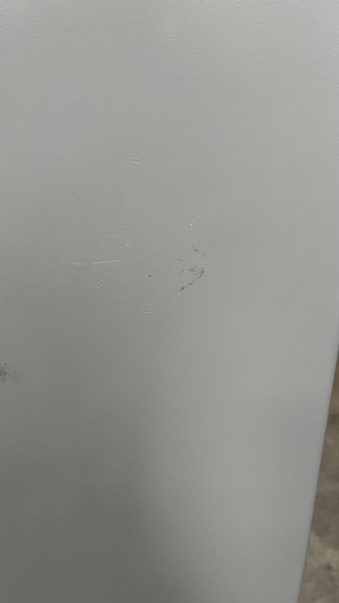More small scratches on the right side of the safe. 