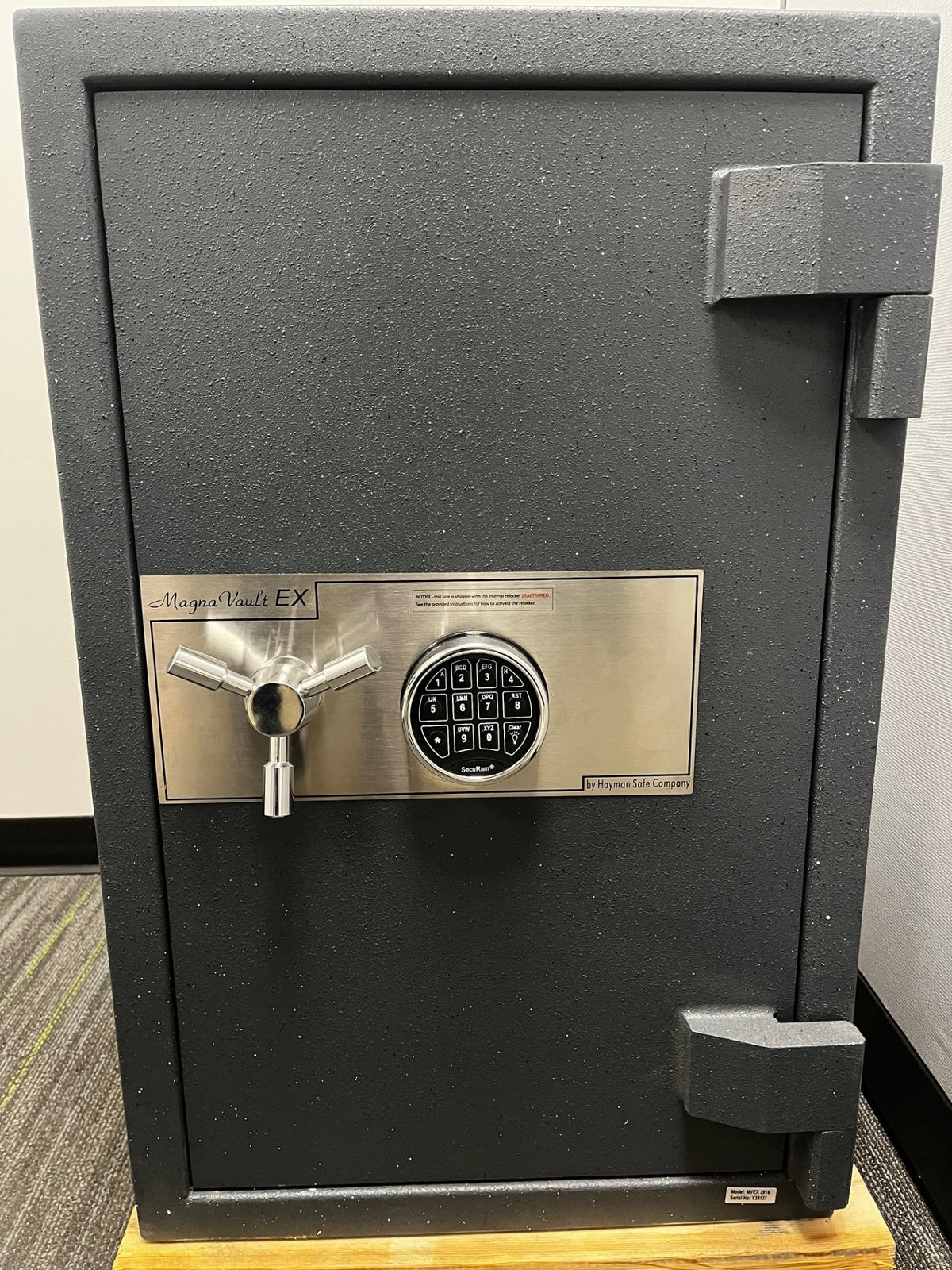 Front view of the safe, it comes with a digital keypad. 