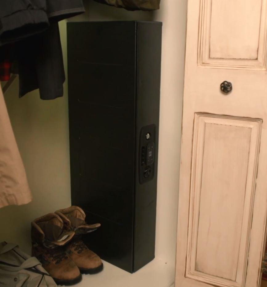 Rapid Rifle Safe Hornady 98190 Rapid RFID Safe AR Gun Locker - Safe and Vault Store.com