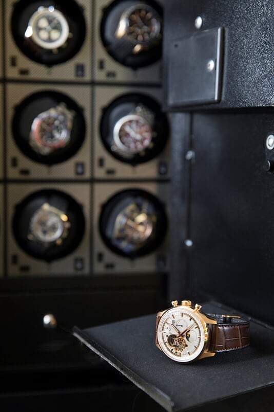 BlumSafe 301504 Luxury Watch Winder Wall Safe Safe and Vault